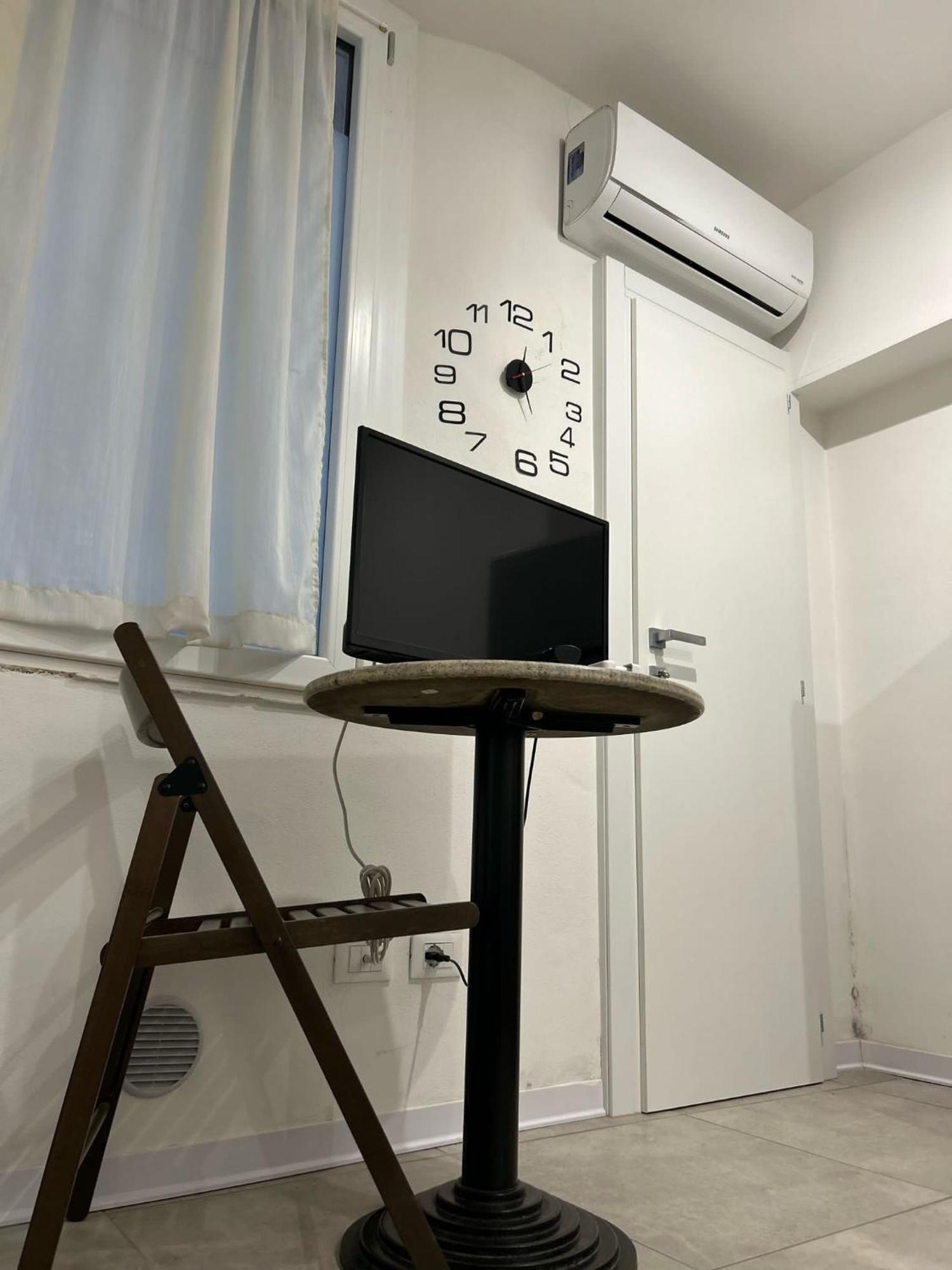 Appartamento Roma ปาร์มา ภายนอก รูปภาพ
